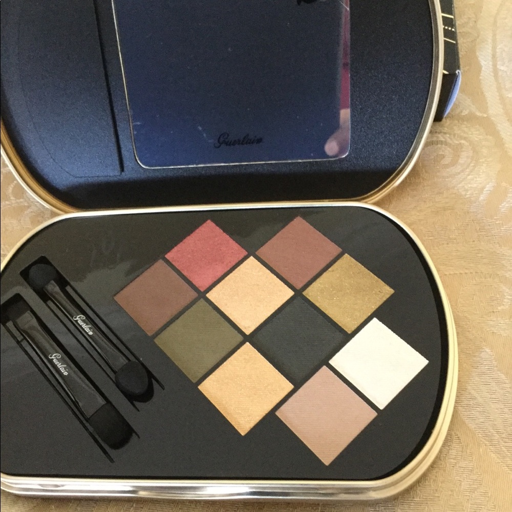 BNIB Guerlain Goldenland palette